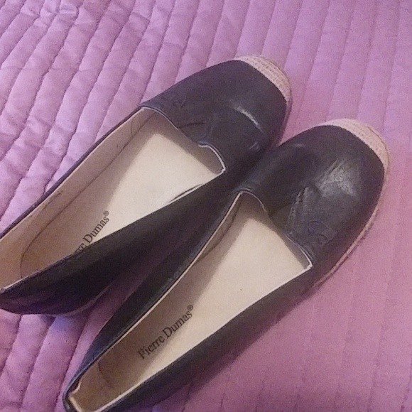 Shoes - Picture 4 of 4